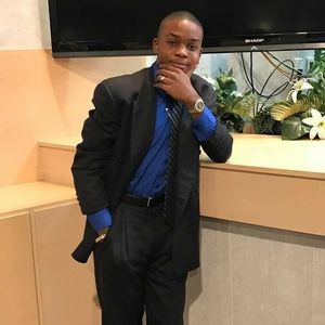 Meet your Posher, Stales christopher